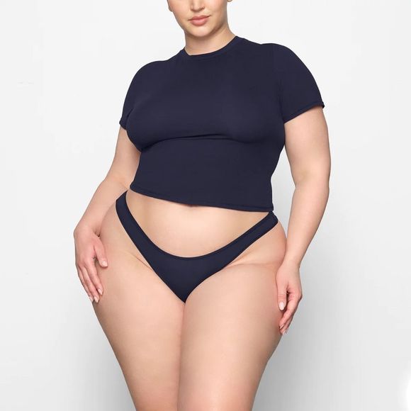 Skims Fits Everybody T-Shirt and Cotton Rib Boxer in Navy - Picture 2 of 6